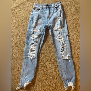 American Eagle Mom Jean
